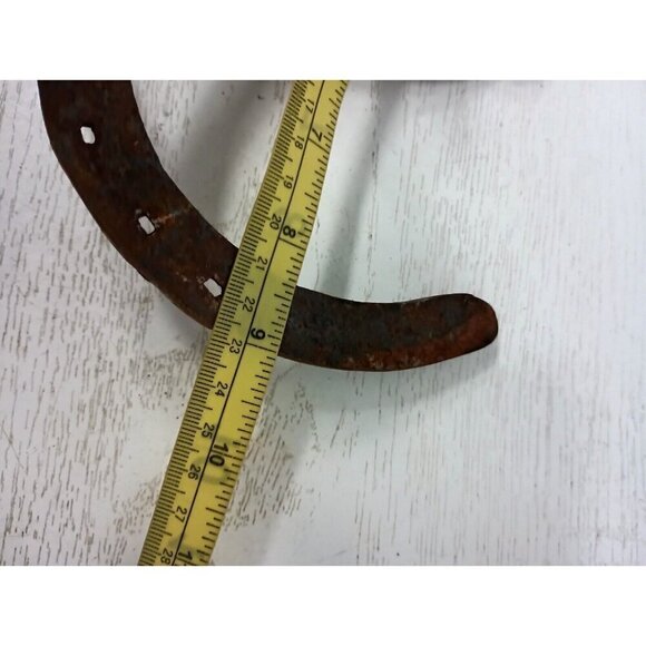 VTG 1970s Cast Iron Horse Shoe Book Holder Display Rustic Industrial Equastrian - Picture 10 of 11